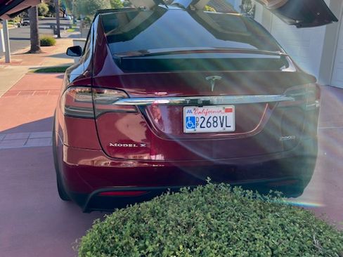 Used 2016 Tesla Model X Performance image 11