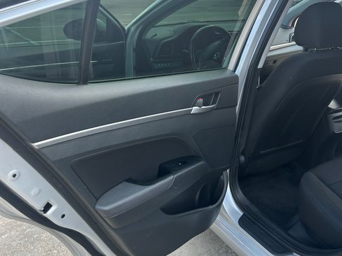 Used 2020 Hyundai Elantra Value Edition w/ Cargo Package (C1) image 12