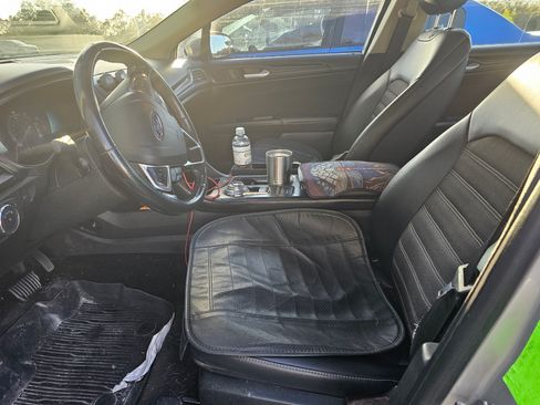 Used 2018 Ford Fusion SE w/ Equipment Group 601A image 11