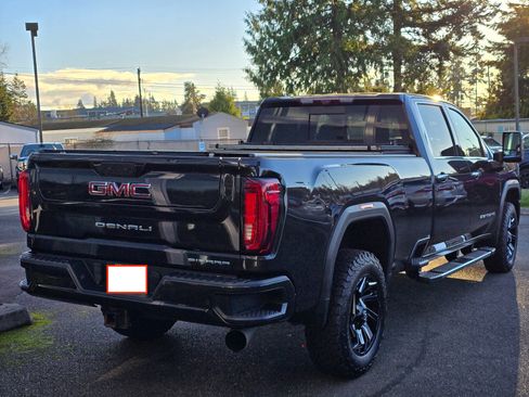 Used 2020 GMC Sierra 3500 Denali w/ Denali Ultimate Package image 4