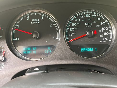 Used 2014 Chevrolet Silverado 2500 LTZ w/ LTZ Plus Package image 5