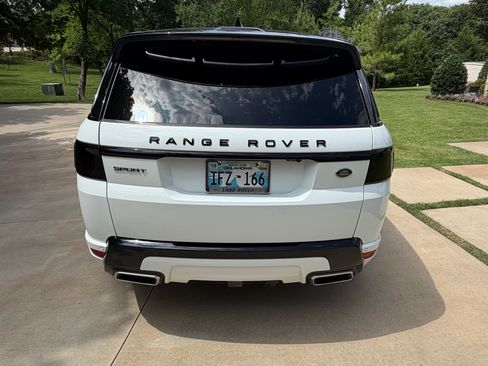 Used 2019 Land Rover Range Rover Sport HSE Dynamic AWD/4WD image 16