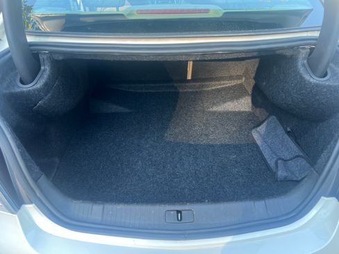 Used 2013 Buick LaCrosse Leather FWD image 15