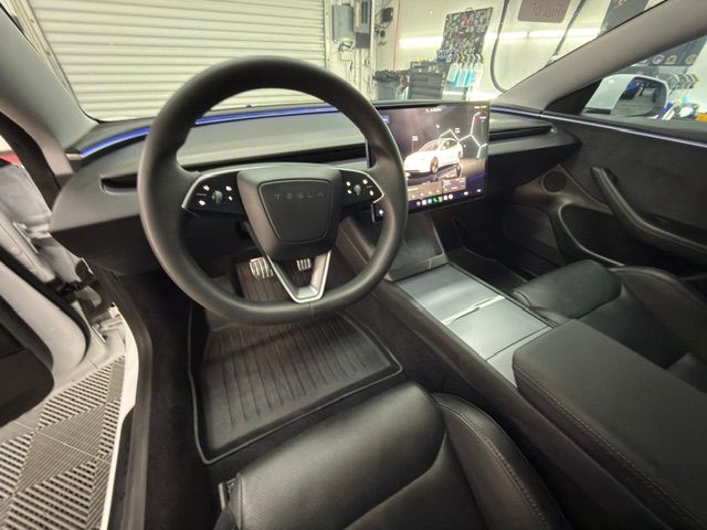 Used 2024 Tesla Model 3 Performance AWD/4WD image 9