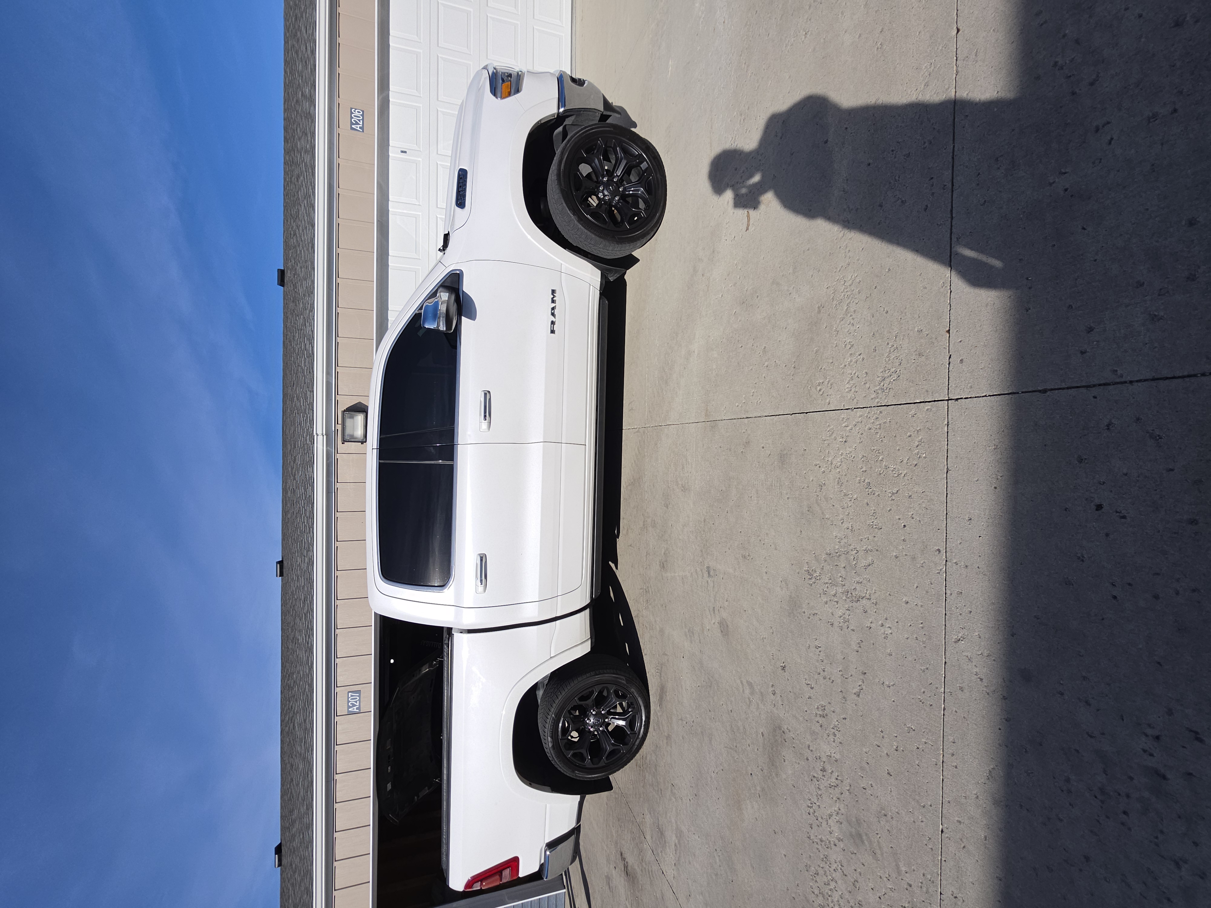 Used 2019 RAM 1500 Limited AWD/4WD image 14