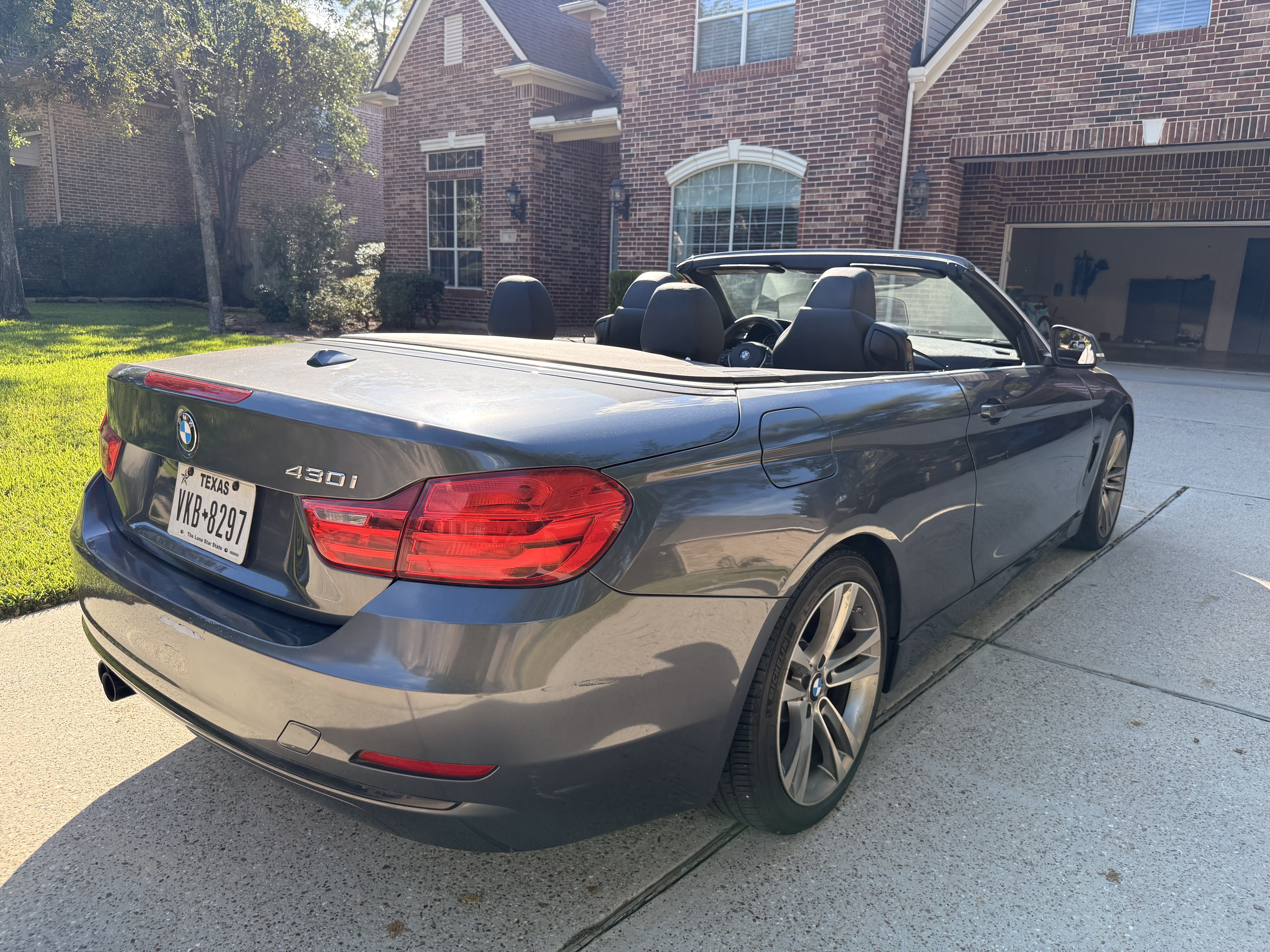 Used 2017 BMW 430i Convertible RWD image 2