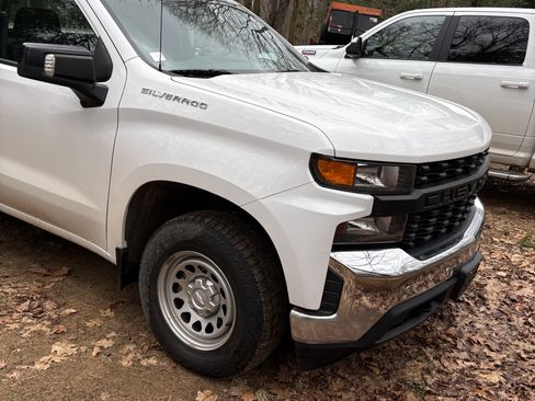 Used 2020 Chevrolet Silverado 1500 W/T w/ WT Value Package image 4