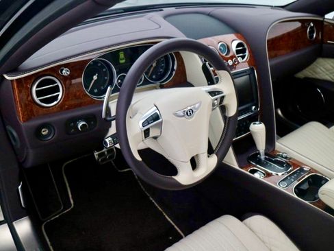 Used 2017 Bentley Flying Spur W12 image 2