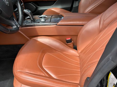 Used 2021 Maserati Quattroporte S GranLusso RWD image 14