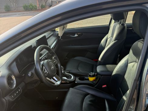 Used 2019 Kia Forte EX image 9
