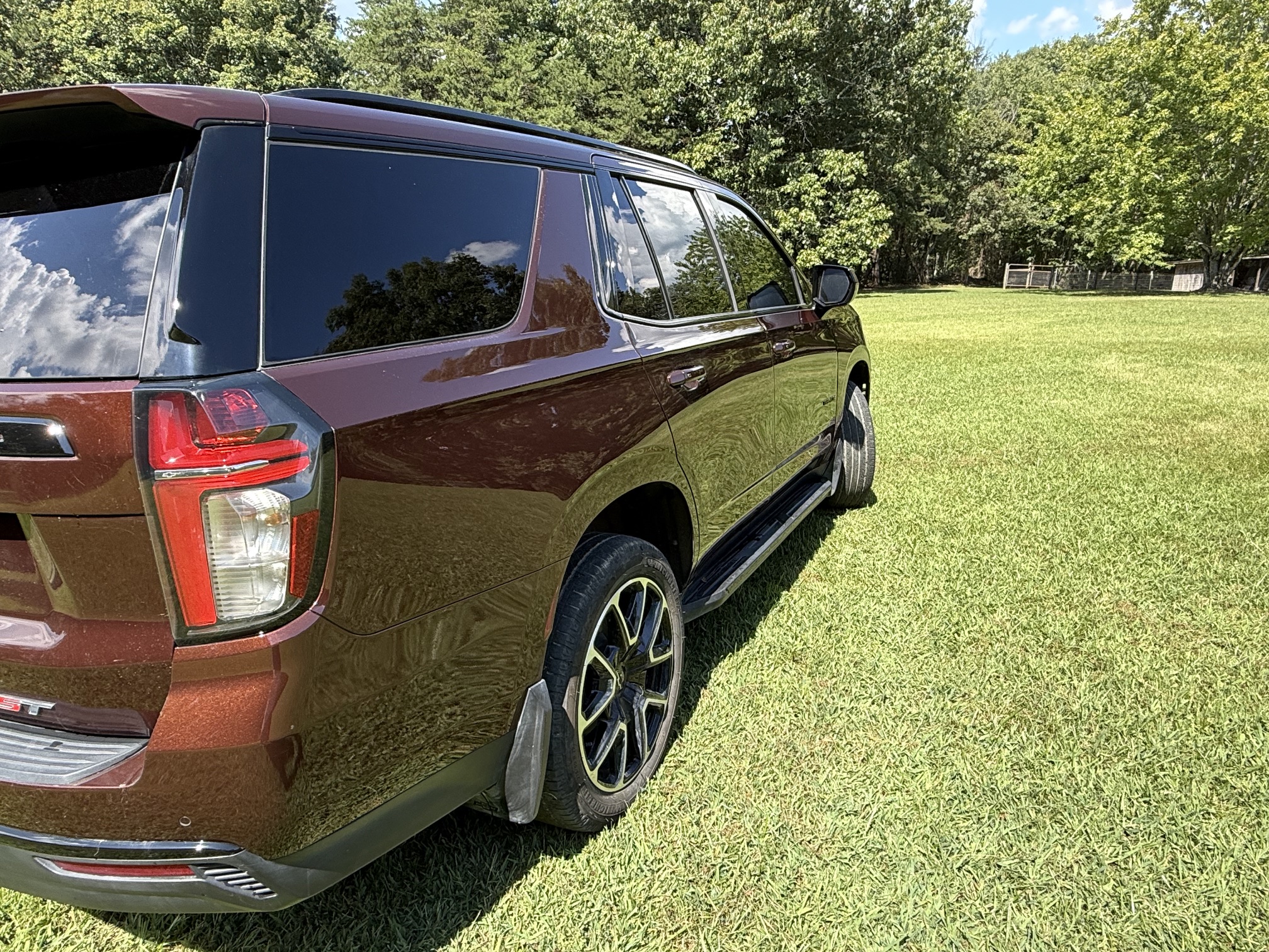 Used 2023 Chevrolet Tahoe RST RWD image 5