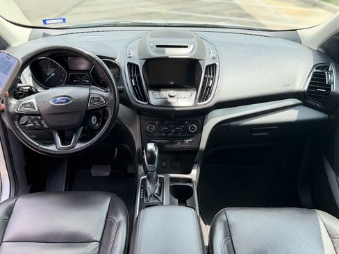 Used 2018 Ford Escape SEL w/ Ford Safe & Smart Package FWD image 12