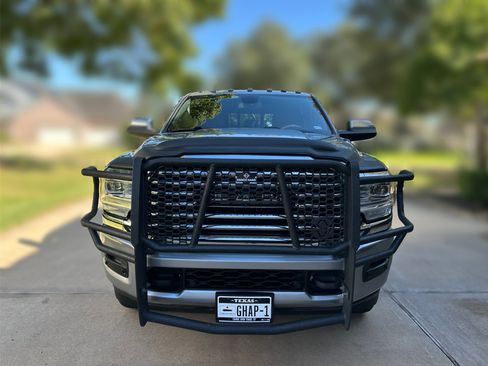 Used 2022 RAM 3500 Limited image 2