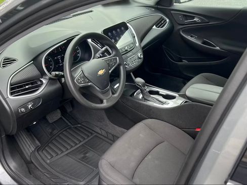 Used 2023 Chevrolet Malibu LT FWD image 10