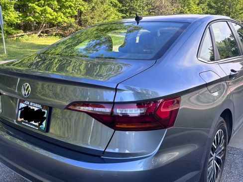 Used 2019 Volkswagen Jetta SE FWD image 4