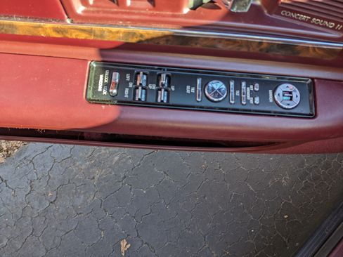 Used 1995 Buick Roadmaster Limited image 13