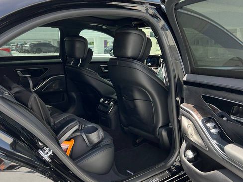 Used 2022 Mercedes-Benz S 500 S 500 4MATIC Sedan 4D image 14