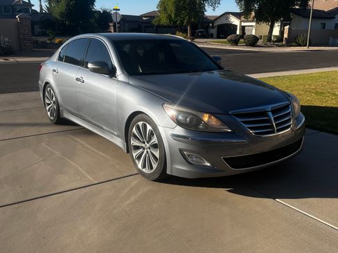 Used 2014 Hyundai Genesis 5.0 R-Spec image 1