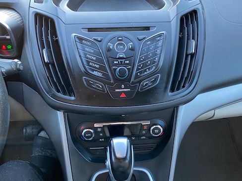 Used 2015 Ford C-MAX SE image 13