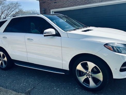 Used 2017 Mercedes-Benz GLE 350 4MATIC image 4