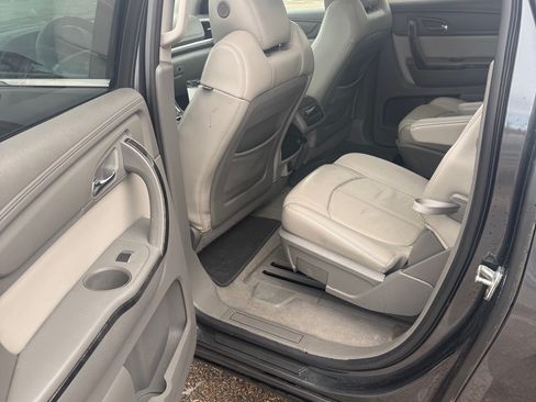 Used 2014 GMC Acadia SLT image 12