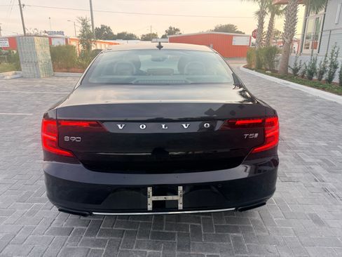 Used 2017 Volvo S90 T5 Inscription w/ Convenience Package image 5