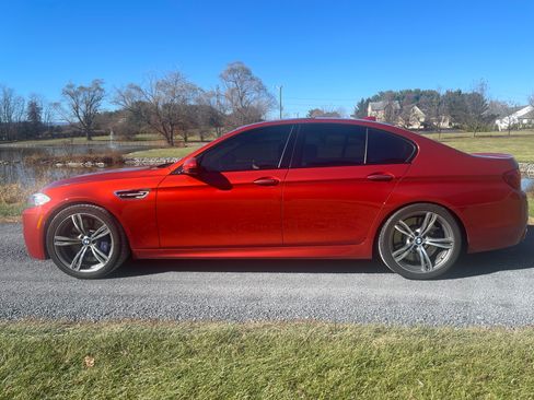 Used 2013 BMW M5 Sedan 4D image 16