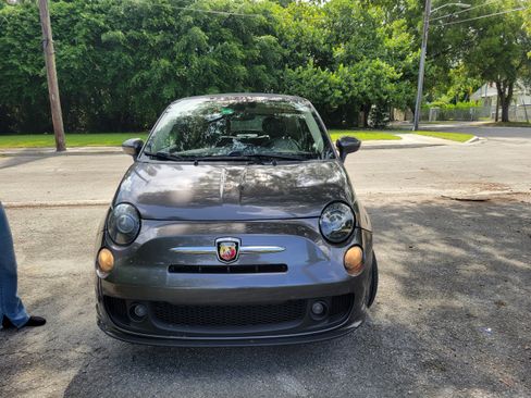 Used 2018 FIAT 500 Pop FWD image 9