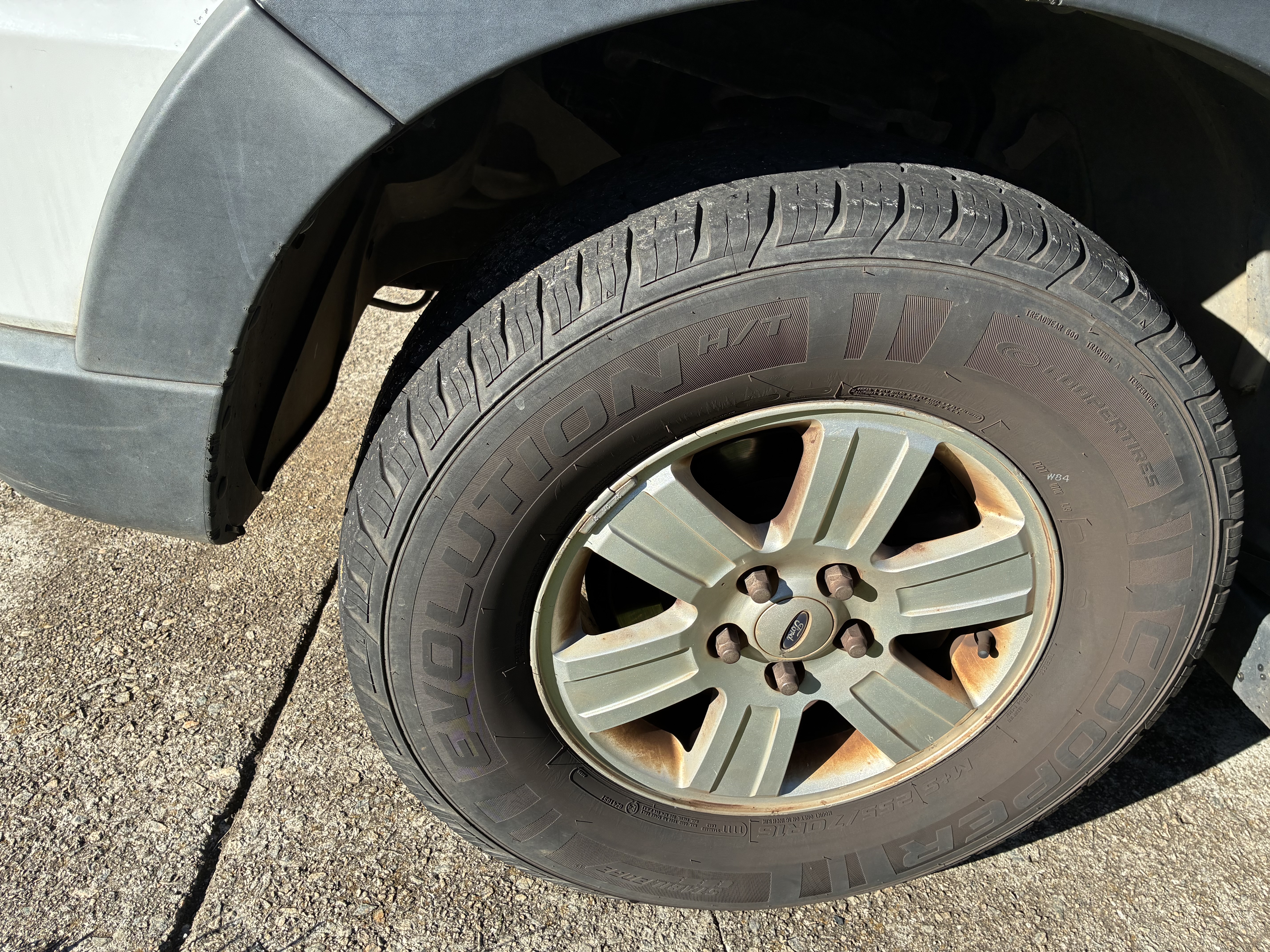 Used 2007 Ford Explorer XLT AWD/4WD image 5