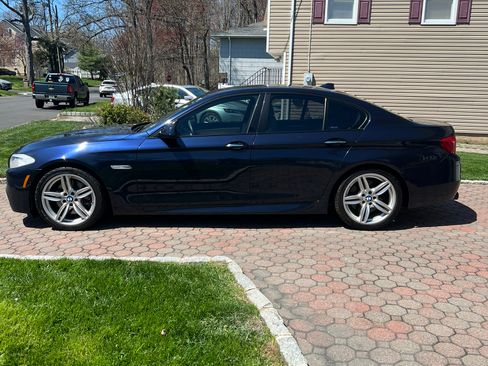 Used 2013 BMW 550i Sedan image 2