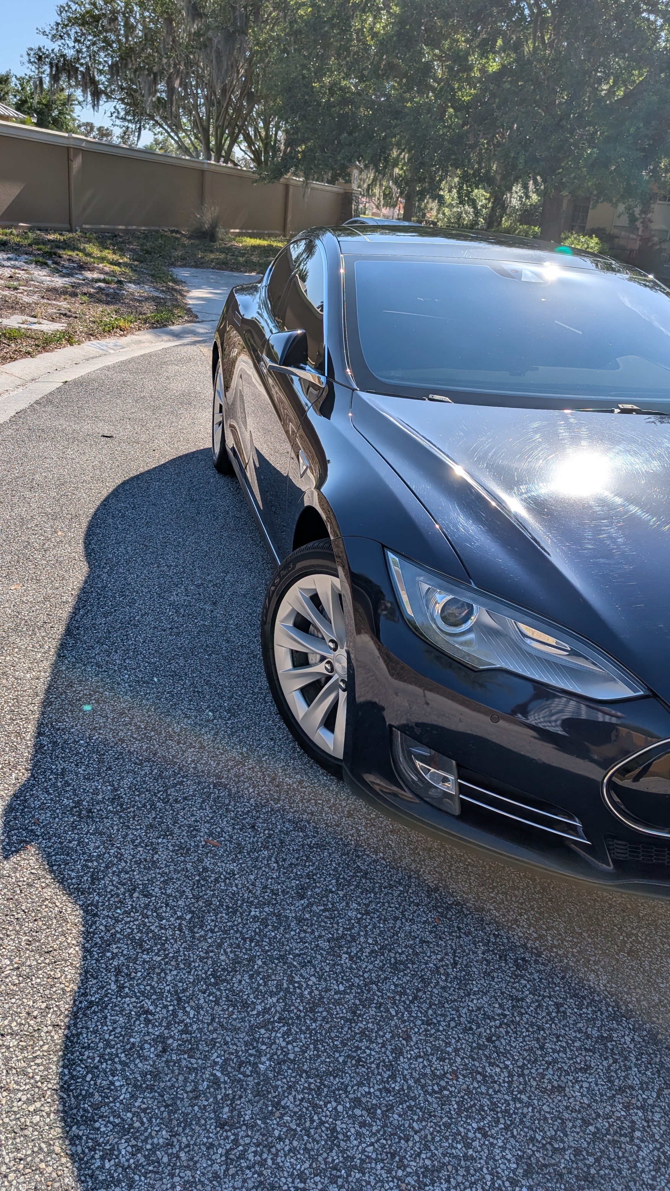 Used 2014 Tesla Model S 85 RWD image 6