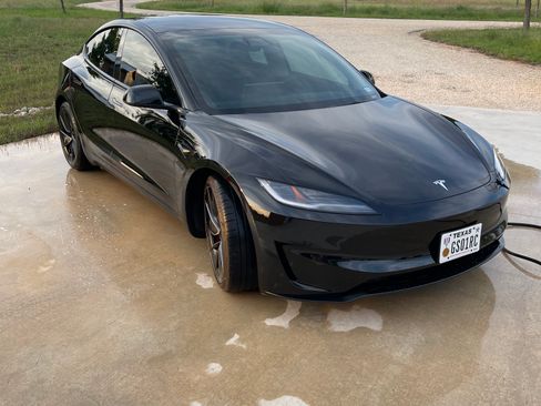 Used 2024 Tesla Model 3 Performance AWD/4WD image 11