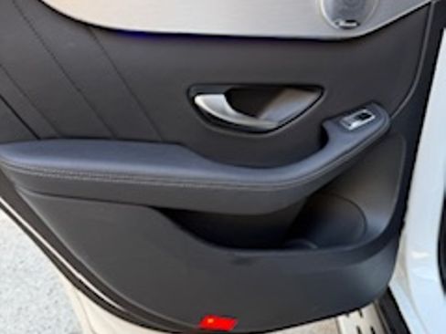 Used 2020 Mercedes-Benz GLC 300 4MATIC Coupe image 15