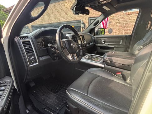 Used 2017 RAM 1500 Limited AWD/4WD image 9
