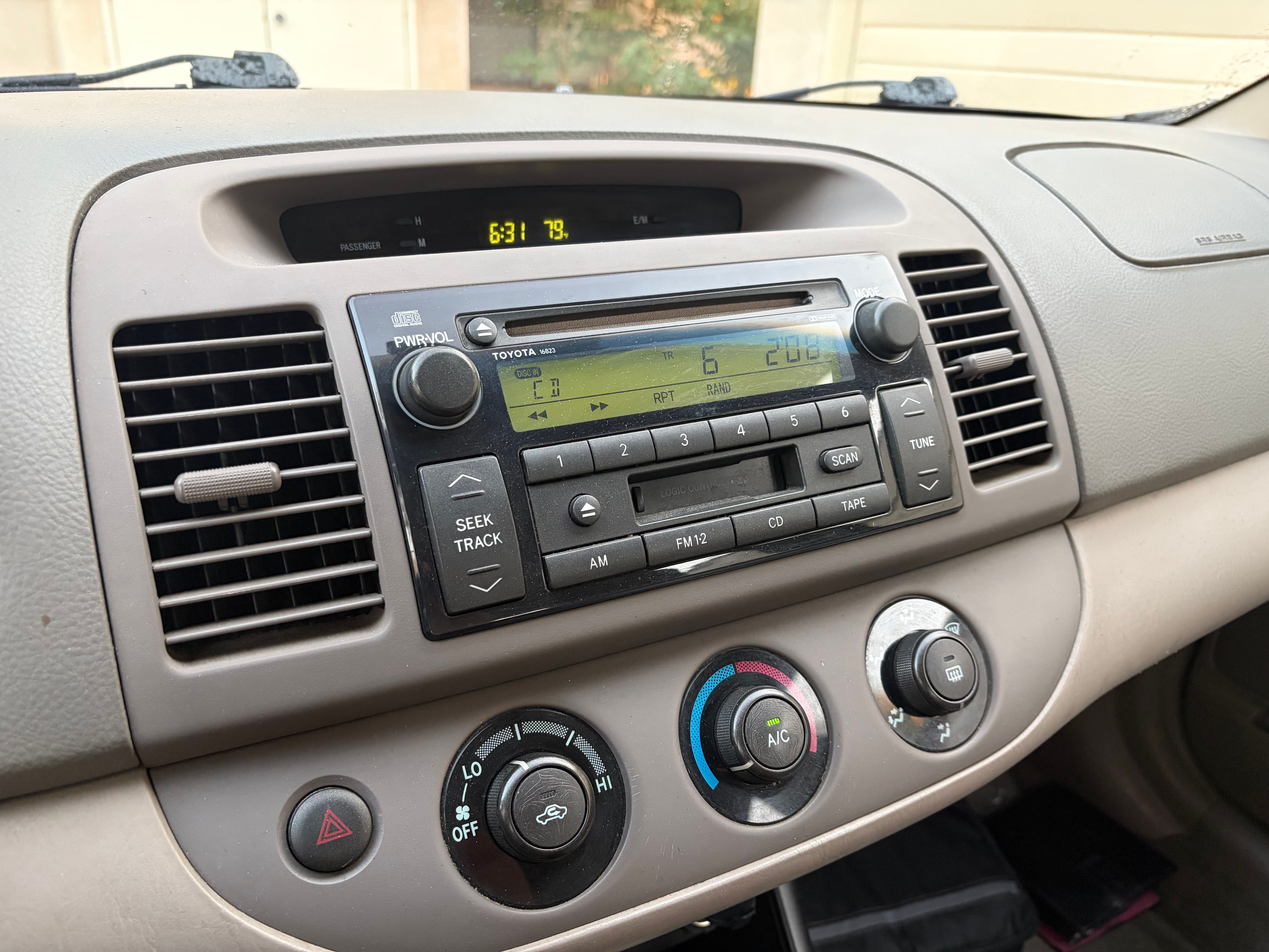Used 2003 Toyota Camry LE FWD image 9