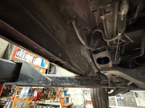 Used 2005 Chevrolet Astro Passenger AWD w/ LS Preferred Equipment Group image 12