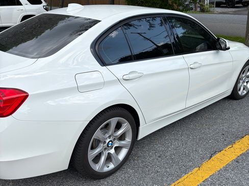 Used 2015 BMW 320i Sedan RWD image 11