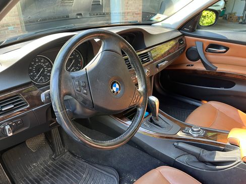 Used 2011 BMW 335i xDrive Sedan AWD/4WD image 10