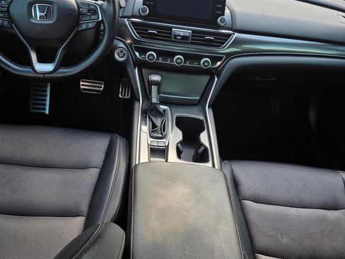Used 2018 Honda Accord Sport image 6