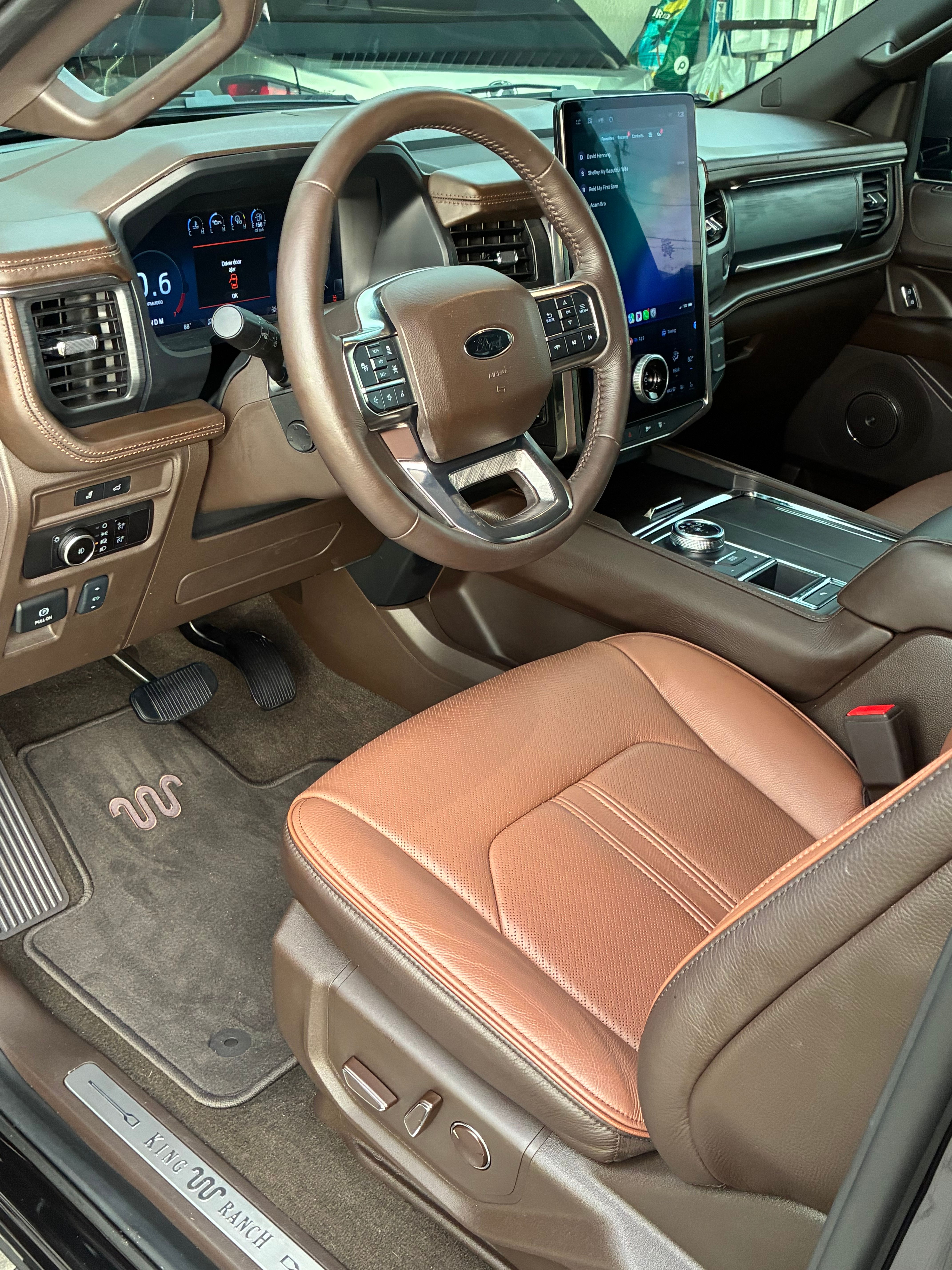 Used 2024 Ford Expedition King Ranch RWD image 9