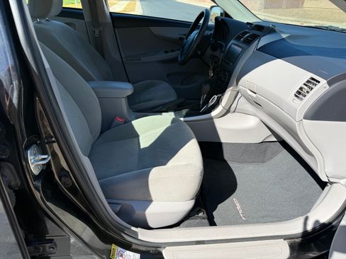 Used 2013 Toyota Corolla L image 4