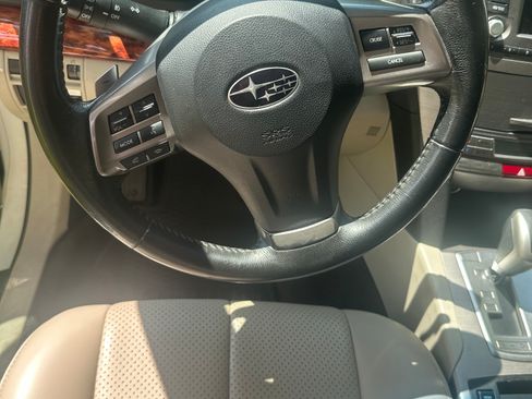Used 2012 Subaru Outback 3.6R Limited w/ Moonroof Pkg AWD/4WD image 12