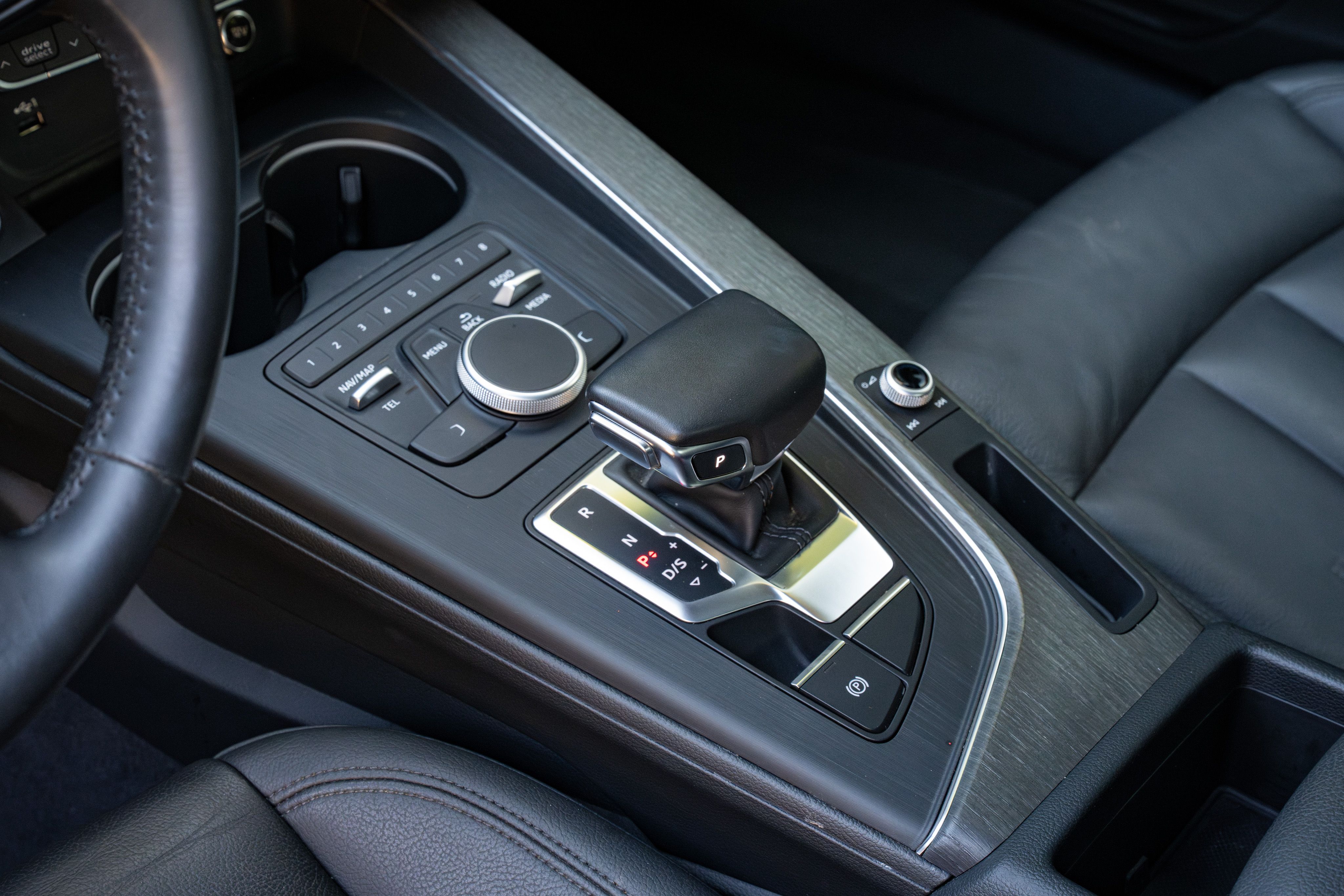 Used 2019 Audi A4 2.0T Premium w/ Convenience Package FWD image 16