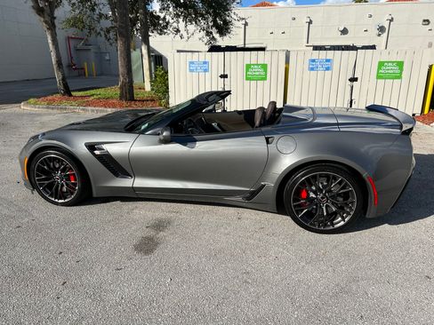Used 2016 Chevrolet Corvette Z06 w/ 3LZ Preferred Equipment Group RWD image 5