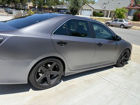 Used 2012 Toyota Camry SE FWD image 4