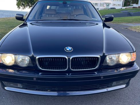 Used 2001 BMW 740iL RWD image 4