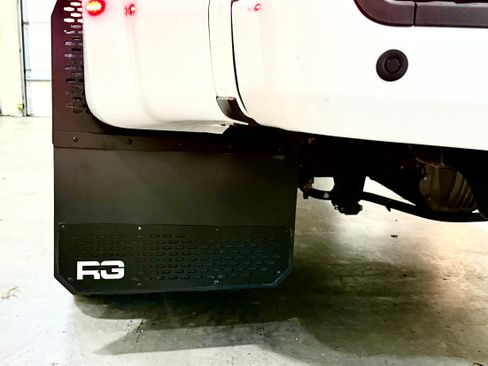 Used 2020 Ford F450 Platinum w/ FX4 Off-Road Package image 22