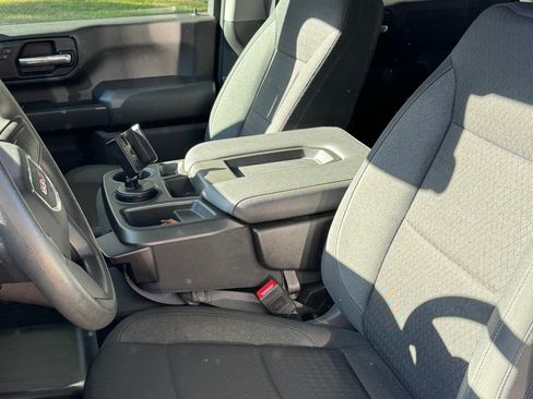 Used 2024 GMC Sierra 3500 Pro w/ Convenience Package image 15