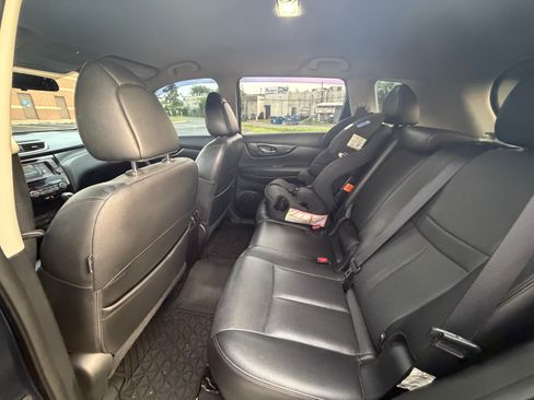 Used 2015 Nissan Rogue SL AWD/4WD image 13