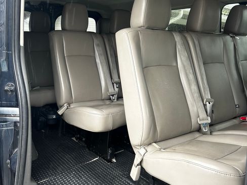 Used 2016 Nissan NV 3500 SL image 16